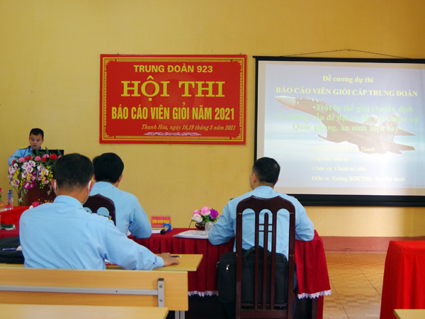 Trung đoàn 923 tổ chức Hội thi Báo cáo viên giỏi năm 2021