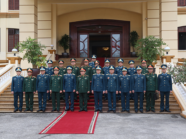 Đại tướng Ngô Xuân Lịch thăm và làm việc tại Quân chủng Phòng không -Không quân