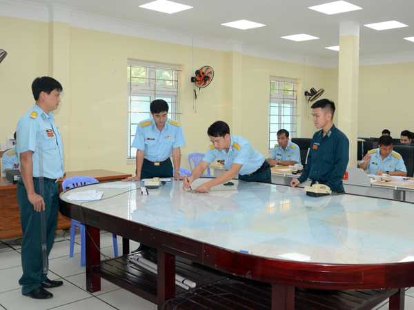 Quân chủng Phòng không-Không quân kiểm tra Sư đoàn 367 và Sư đoàn 370