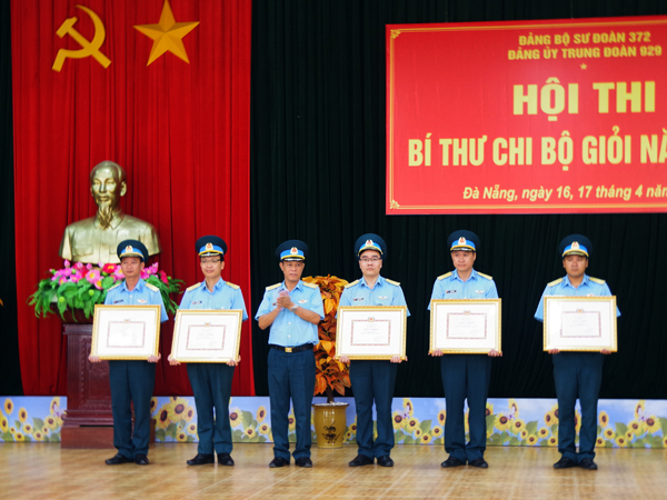 Các đơn vị trong Quân chủng Phòng không - Không quân tổ chức Hội thi Bí thư chi bộ giỏi năm 2021
