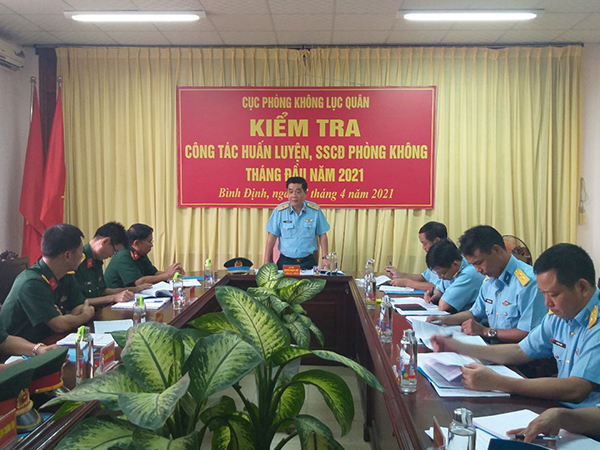 Cục Phòng không Lục quân kiểm tra Lữ đoàn 573
