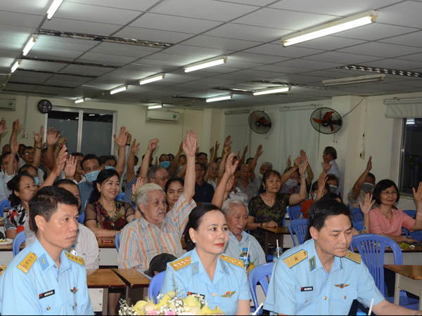 Thiếu tướng Phạm Trường Sơn - Phó Tư lệnh Quân chủng Phòng không - Không quân được cử tri nơi cư trú tín nhiệm giới thiệu ứng cử đại biểu quốc hội khóa XV