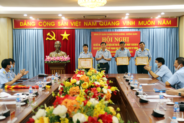 Đảng ủy Quân chủng Phòng không - Không quân sơ kết 5 năm thực hiện Chỉ thị số 05 của Bộ Chính trị (2016-2021)