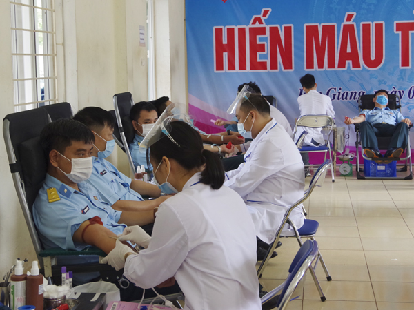 Tuổi trẻ Sư đoàn 365 hiến tặng hơn 759 đơn vị máu
