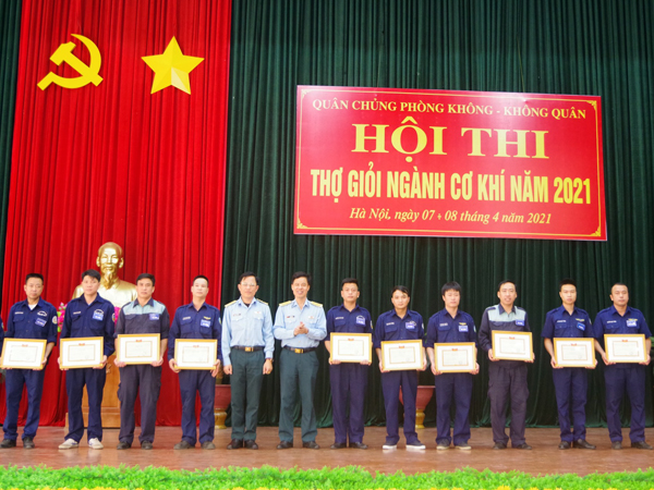 Quân chủng Phòng không-Không quân tổ chức Hội thi Thợ giỏi ngành Cơ khí năm 2021