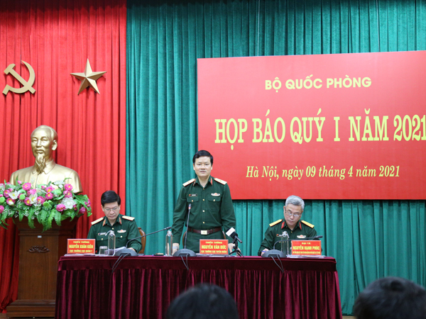 Quân đội đạt được nhiều kết quả quan trọng trong công tác phòng, chống dịch COVID-19 và khắc phục hậu quả bom, mìn sau chiến tranh ở Việt Nam