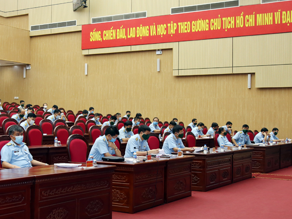 Thường vụ Đảng ủy Quân chủng Phòng không - Không quân thông báo nhanh kết quả Hội nghị lần thứ ba Ban Chấp hành Trung ương Đảng khóa XIII