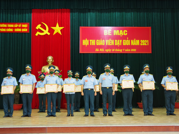 21 giáo viên tham gia Hội thi Giáo viên dạy giỏi năm 2021 của Trường Trung cấp Kỹ thuật PK-KQ