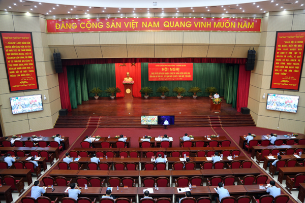 Quân chủng Phòng không - Không quân rút kinh nghiệm công tác huấn luyện chiến đấu, bảo đảm an toàn bay, xây dựng đơn vị vững mạnh toàn diện “mẫu mực, tiêu biểu”