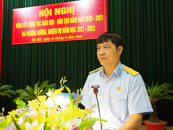 Trường Trung cấp Kỹ thuật Phòng không - Không quân tổng kết công tác giáo dục, đào tạo năm học 2020-2021