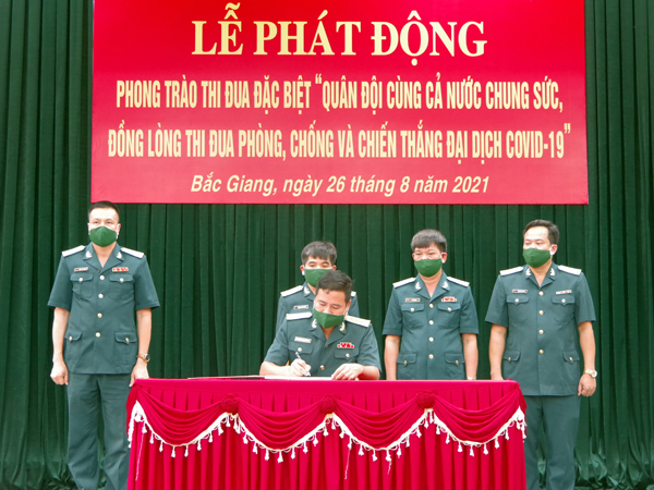 Các đơn vị trong Quân chủng Phòng không-Không quân phát động Phong trào thi đua đặc biệt “Quân đội cùng cả nước chung sức, đồng lòng thi đua phòng, chống và chiến thắng đại dịch COVID-19”