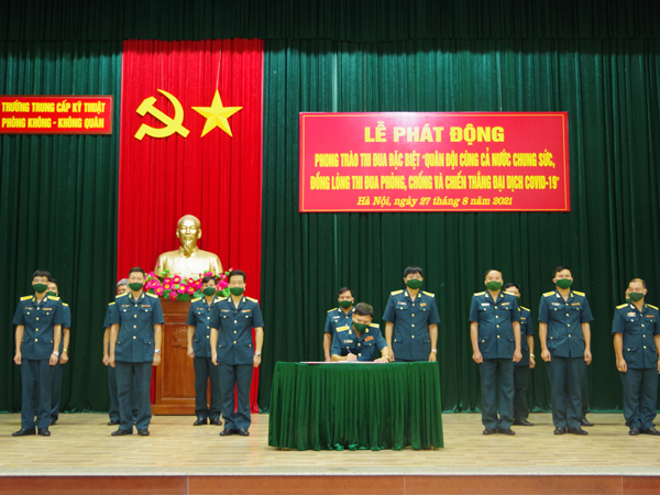 Các đơn vị trong Quân chủng Phòng không-Không quân phát động Phong trào thi đua đặc biệt “Quân đội cùng cả nước chung sức, đồng lòng thi đua phòng, chống và chiến thắng đại dịch COVID-19”
