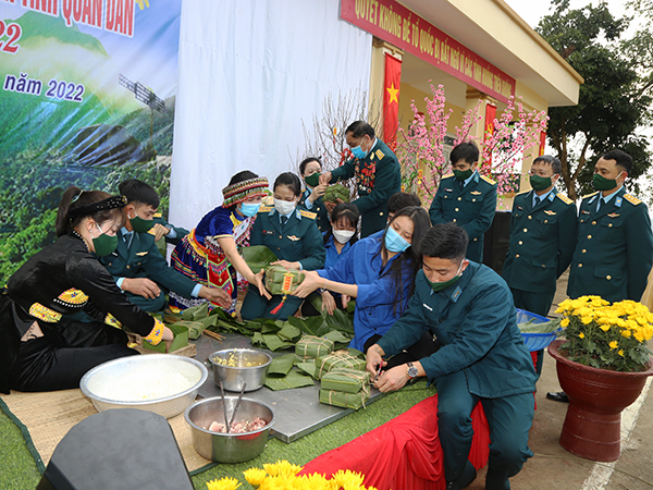 Sư đoàn 365 tổ chức Chương trình “Xuân canh trời - Tết biên cương - Thắm tình quân dân”