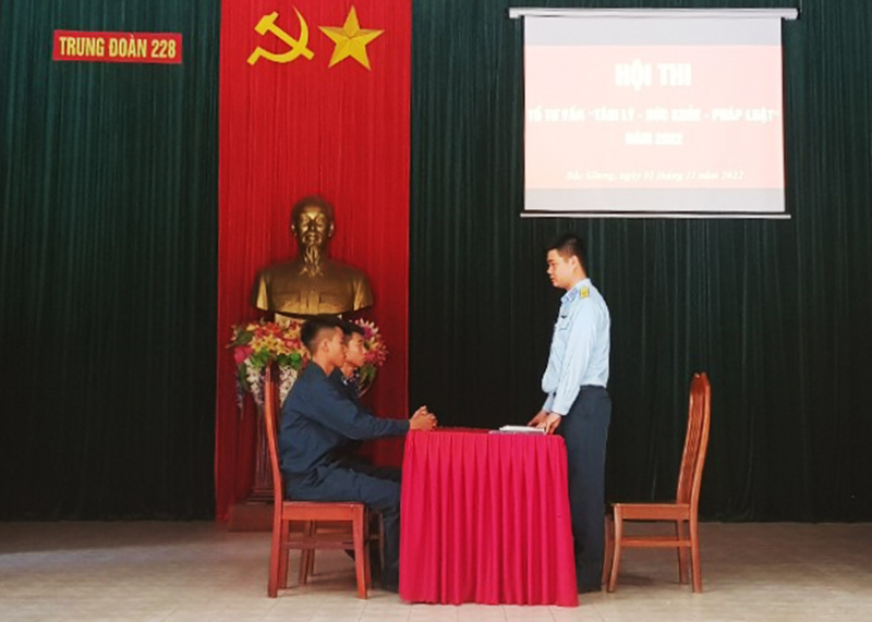 Trung đoàn 228 tổ chức Hội thi Tổ tư vấn “Tâm lý - Sức khỏe -Pháp luật”