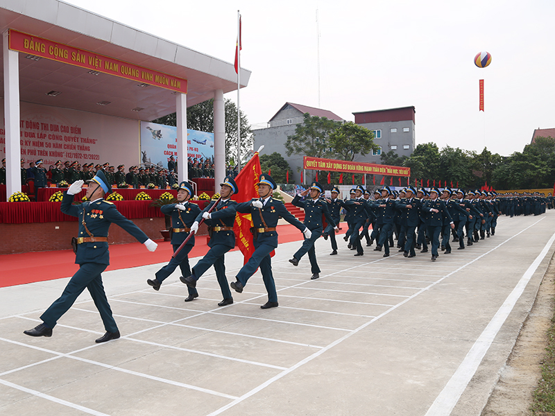 Sư đoàn 371 phát động thi đua cao điểm chào mừng kỷ niệm 50 năm Chiến thắng “Hà Nội-Điện Biên Phủ trên không”