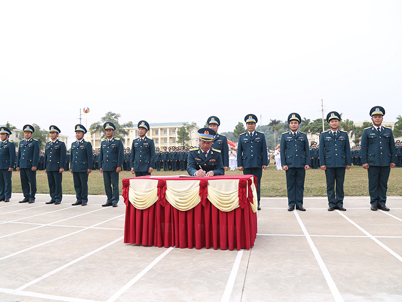 Sư đoàn 371 phát động thi đua cao điểm chào mừng kỷ niệm 50 năm Chiến thắng “Hà Nội-Điện Biên Phủ trên không”