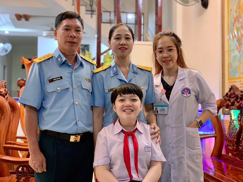 Cả nhà cùng thi đua