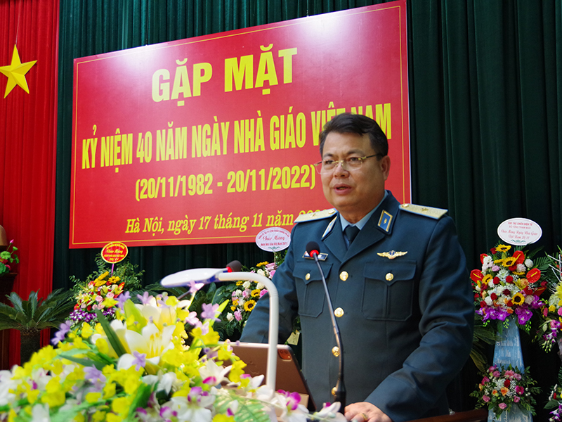 Trường Cao đẳng Kỹ thuật Phòng không - Không quân gặp mặt kỷ niệm Ngày Nhà giáo Việt Nam 20-11