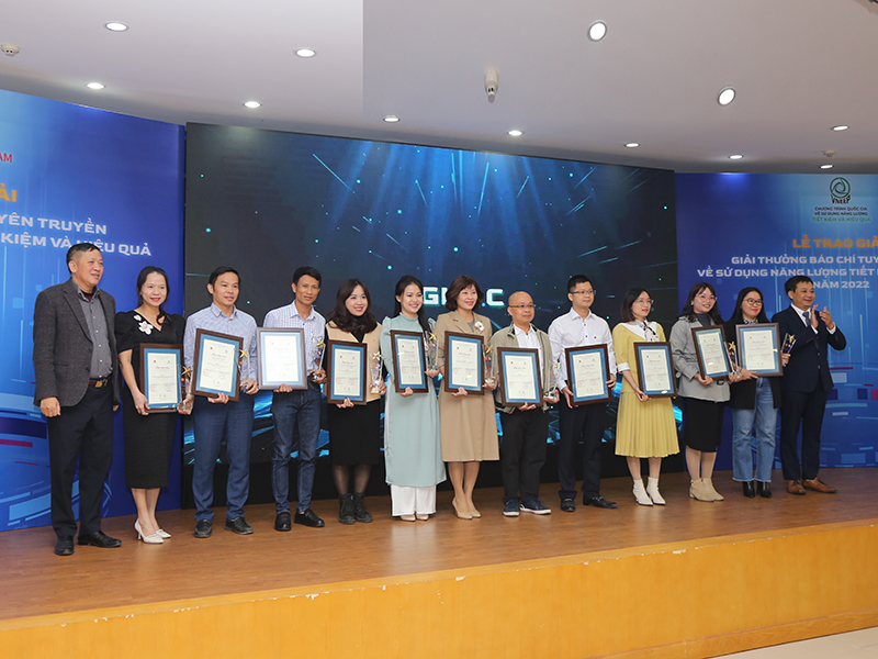 Trao Giải thưởng báo chí tuyên truyền về sử dụng năng lượng tiết kiệm và hiệu quả năm 2022