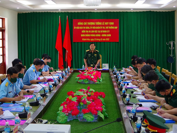 Bộ Quốc phòng kiểm tra Sư đoàn 377