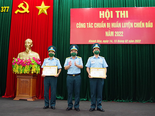 Sư đoàn 377 tổ chức Hội thi công tác chuẩn bị huấn luyện năm 2022