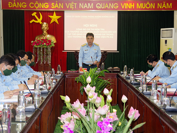 Thường vụ Đảng ủy Quân chủng PK-KQ kiểm tra Đảng ủy Học viện PK-KQ