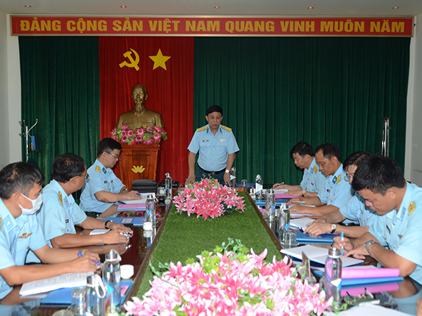 Quân chủng Phòng không - Không quân kiểm tra công tác huấn luyện chiến sĩ mới tại Trung đoàn 93