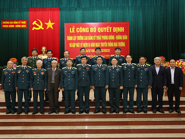 Lễ công bố quyết định thành lập Trường Cao đẳng Kỹ thuật PK-KQ và gặp mặt kỷ niệm 55 năm Ngày truyền thống Nhà trường