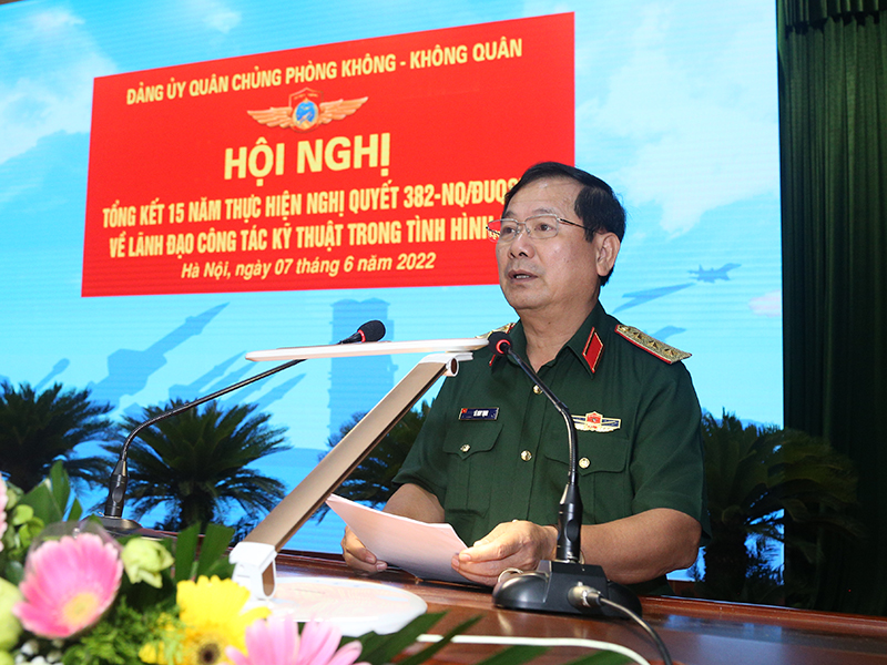 Đảng ủy Quân chủng Phòng không-Không quân tổng kết 15 năm thực hiện Nghị quyết 382-NQ/ĐUQSTW