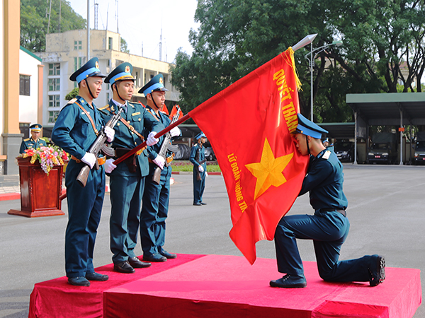 Các đơn vị trong Quân chủng Phòng không - Không quân tổ chức tuyên thệ chiến sĩ mới năm 2022