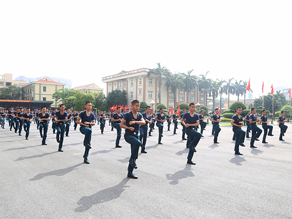 Các đơn vị trong Quân chủng Phòng không - Không quân tổ chức tuyên thệ chiến sĩ mới năm 2022