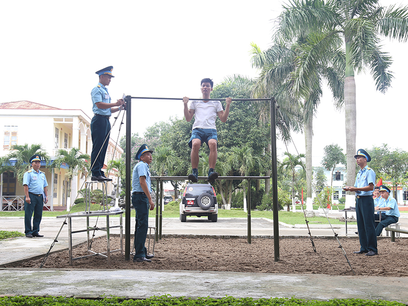 Quân chủng Phòng không-Không quân khai mạc Hội thi đại đội trưởng pháo phòng không giỏi năm 2022