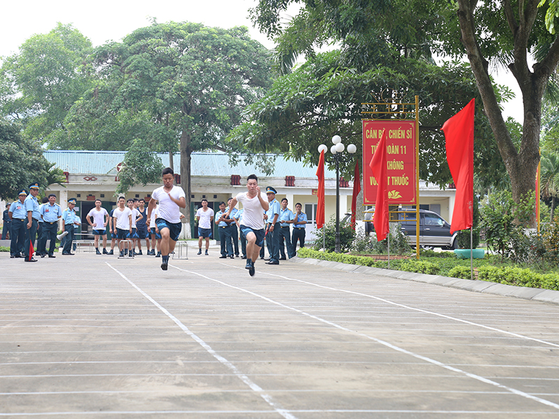 Quân chủng Phòng không-Không quân khai mạc Hội thi đại đội trưởng pháo phòng không giỏi năm 2022