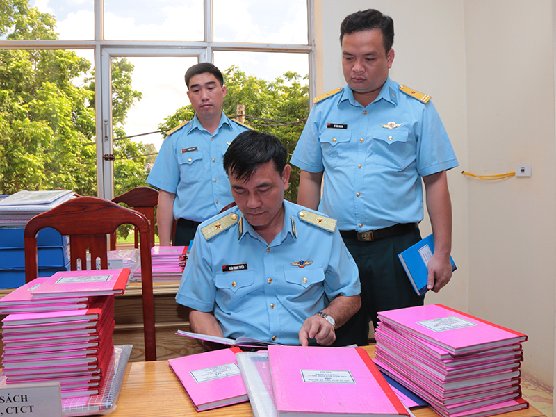 Quân chủng Phòng không - Không quân kiểm tra toàn diện 6 tháng đầu năm 2022 tại Sư đoàn 371 và Sư đoàn 365