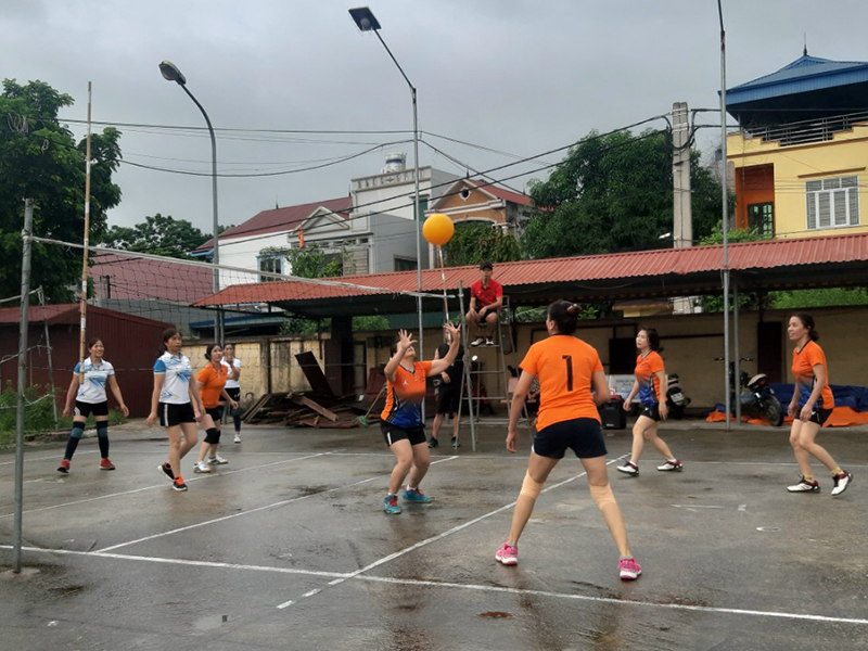 Sư đoàn 371 và Sư đoàn 375 tổ chức hành quân dã ngoại kết hợp làm công tác dân vận
