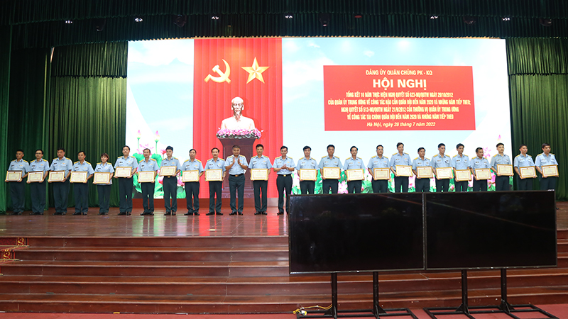 Đảng ủy Quân chủng PK-KQ tổng kết 10 năm thực hiện nghị quyết về công tác hậu cần, tài chính