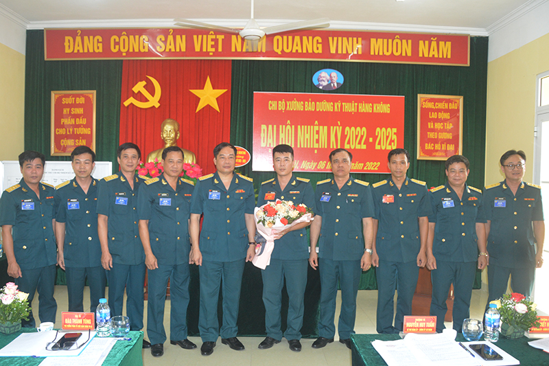 Chi bộ Xưởng Bảo đảm kỹ thuật hàng không tổ chức thành công Đại hội nhiệm kỳ 2022-2025