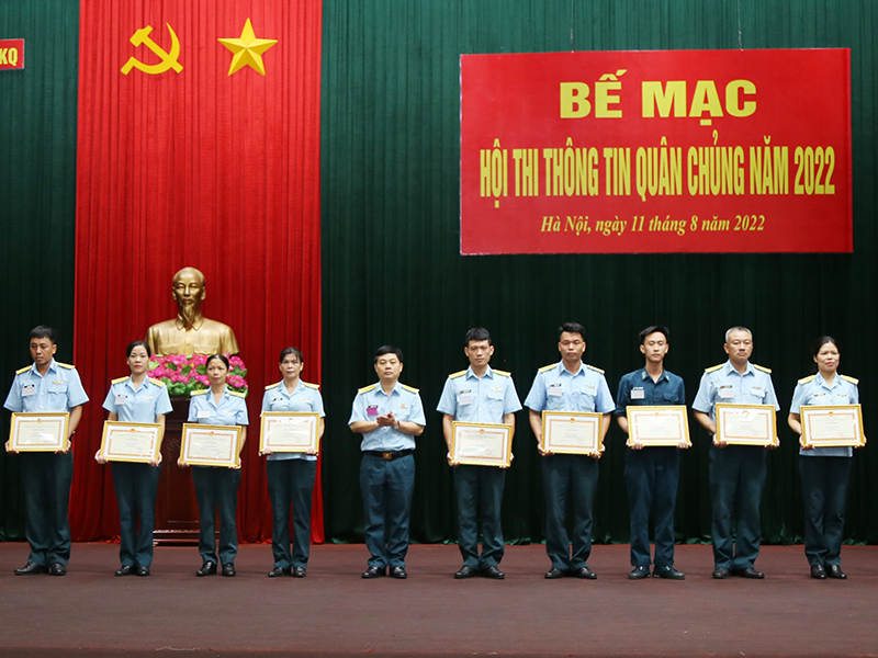 Quân chủng Phòng không - Không quân bế mạc Hội thi Thông tin năm 2022
