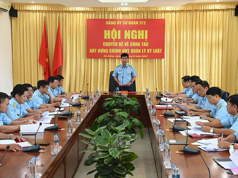 Các đảng ủy trực thuộc Đảng bộ Quân chủng Phòng không - Không quân sinh hoạt chuyên đề về công tác xây dựng chính quy, quản lý kỷ luật