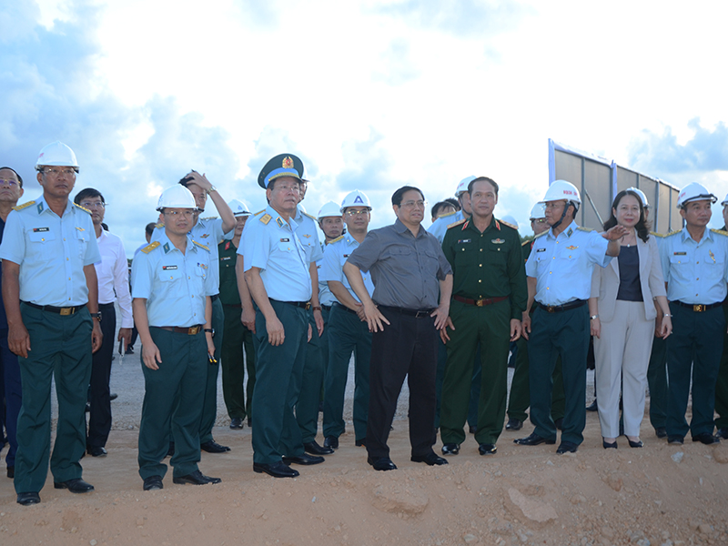Thủ tướng Chính phủ Phạm Minh Chính kiểm tra tiến độ xây dựng Sân bay Phan Thiết