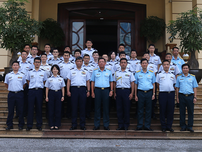 Đoàn Trường Sĩ quan Tham mưu Không quân Nhật Bản thăm và giao lưu tại Quân chủng PK-KQ