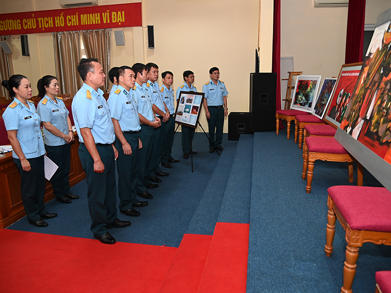Hội nghị thẩm định các tác phẩm văn hóa, văn học nghệ thuật chào mừng kỷ niệm 50 năm Chiến thắng “Hà Nội - Điện Biên phủ trên không”