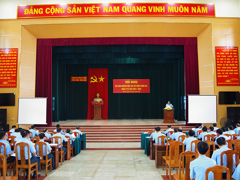 Trường Cao đẳng Kỹ thuật PK-KQ rút kinh nghiệm công tác xây dựng chính quy, quản lý kỷ luật