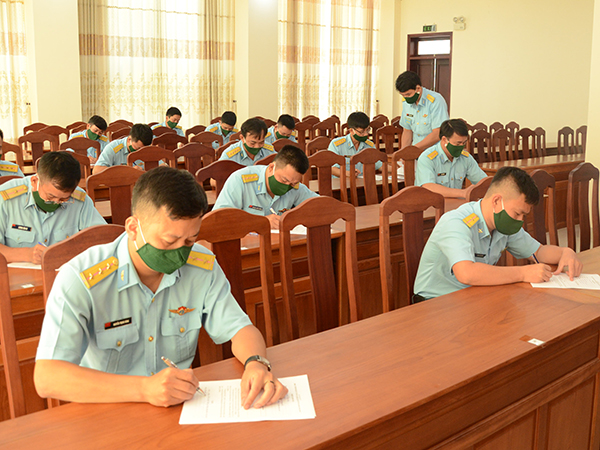 Cục Hậu cần Quân chủng Phòng không - Không quân kiểm tra trình độ, kỹ năng nhân viên ngành Xăng dầu các đơn vị khu vực miền Trung