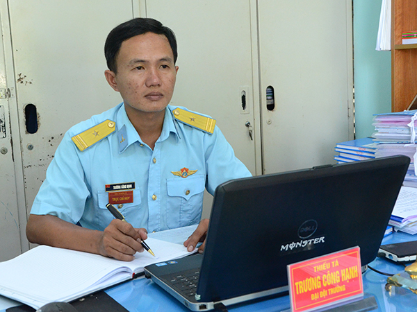 Đại đội trưởng nhiệt tình, trách nhiệm