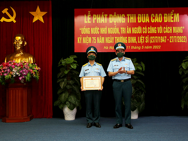 Cục Chính trị Phòng không - Không quân phát động thi đua cao điểm “Uống nước nhớ nguồn, tri ân người có công với cách mạng” kỷ niệm 75 năm Ngày Thương binh, liệt sĩ