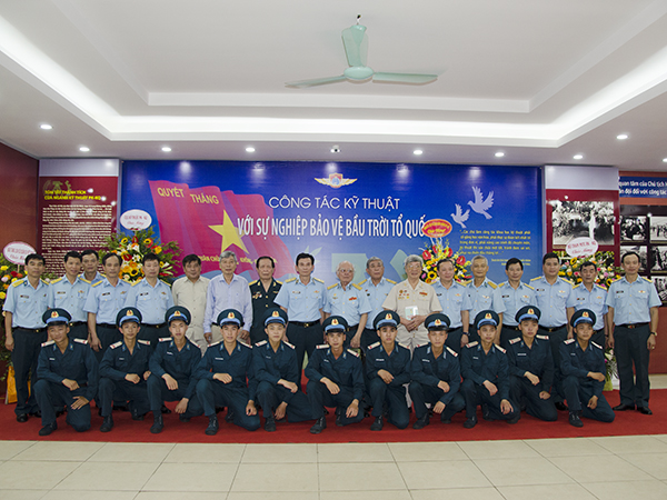 Quân chủng Phòng không- Không quân khai mạc Triển lãm “Công tác kỹ thuật với sự nghiệp bảo vệ bầu trời Tổ quốc”