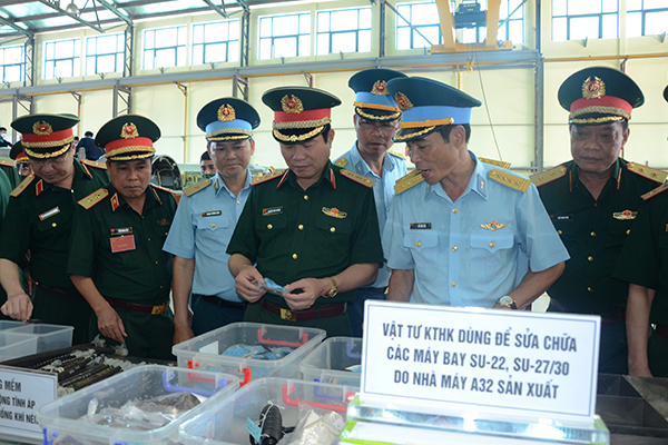 Bộ Quốc phòng kiểm tra Nhà máy A32