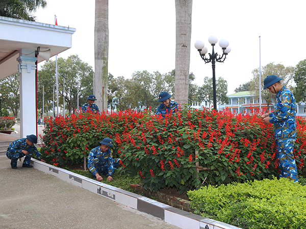 Bài 4: Xây dựng cảnh quan môi trường xanh, sạch, đẹp