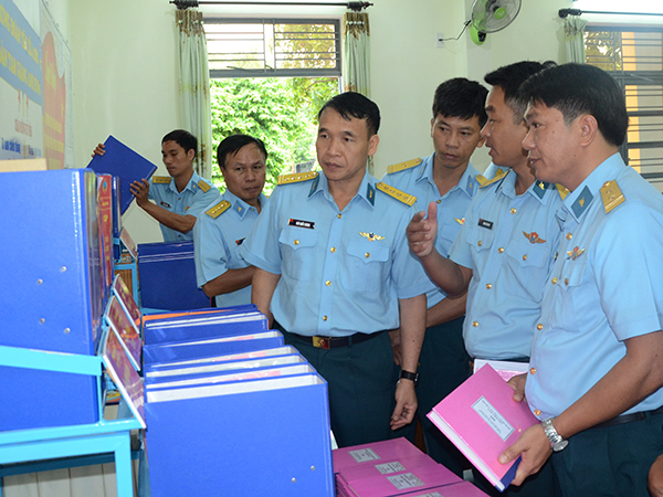 Quân chủng Phòng không - Không quân kiểm tra hoạt động công tác đảng, công tác chính trị các đơn vị khu vực miền Trung